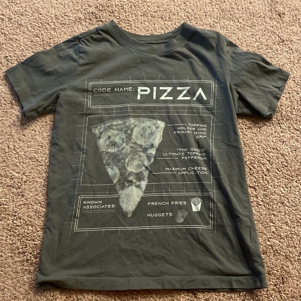 Carters size 8 graphic tee